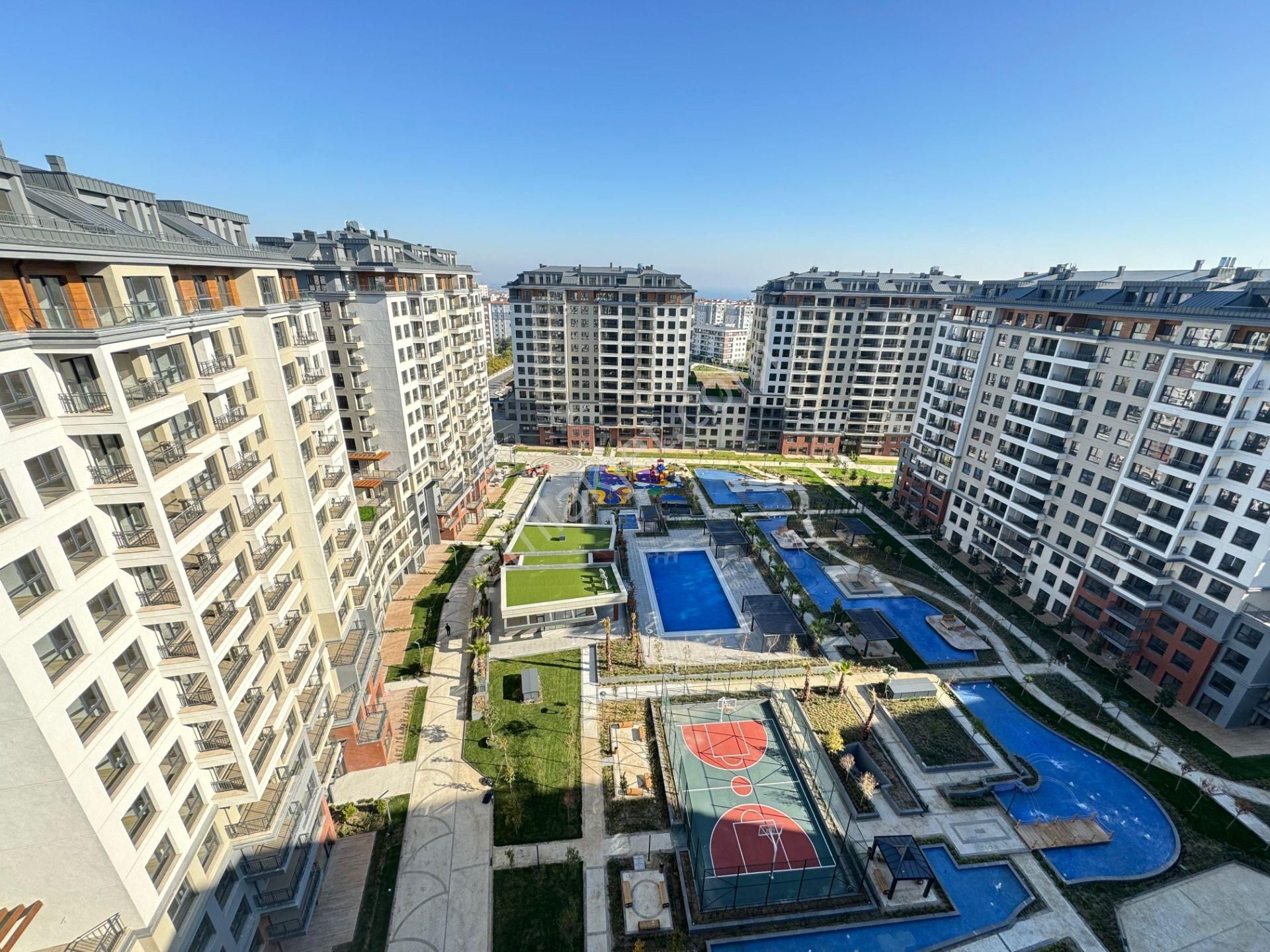 Beylikdüzü'nde E5 Ve Deniz İstanbul'a Yakın Satılık Lüks 4+1 - Görsel 3