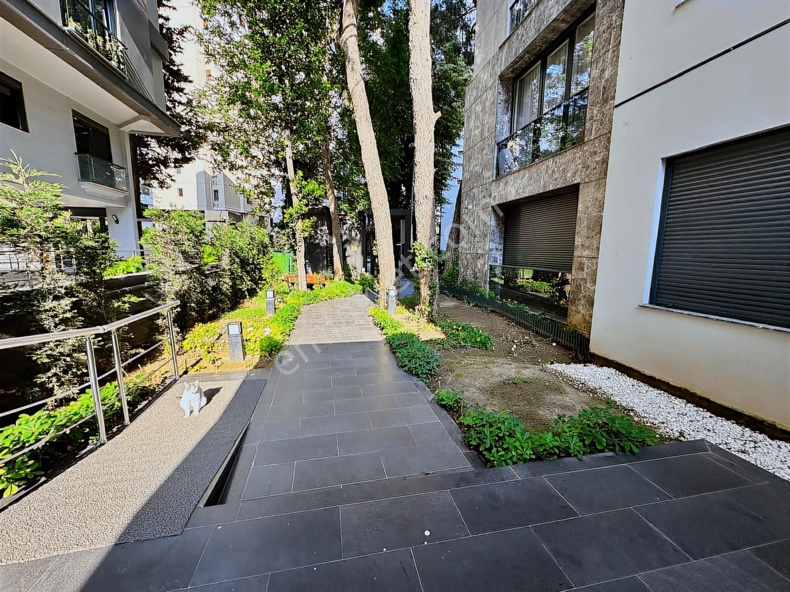 Suadiye'de 4+1 Net 170 M2 Ebv Banyolu Teraslı Sıfır Dublex - Görsel 35