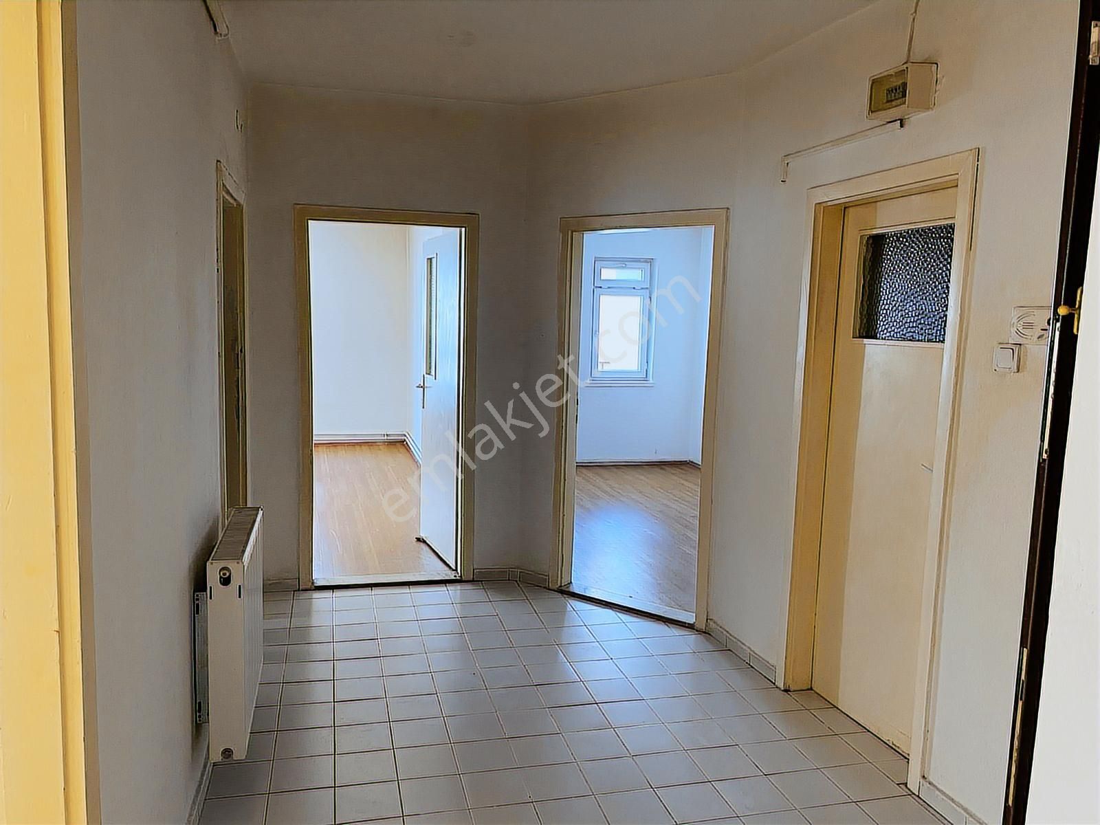 Demetevler 6.cad. Asansörlü,otoparklı,öncephe 3+1 Kiralık Daire - Görsel 9