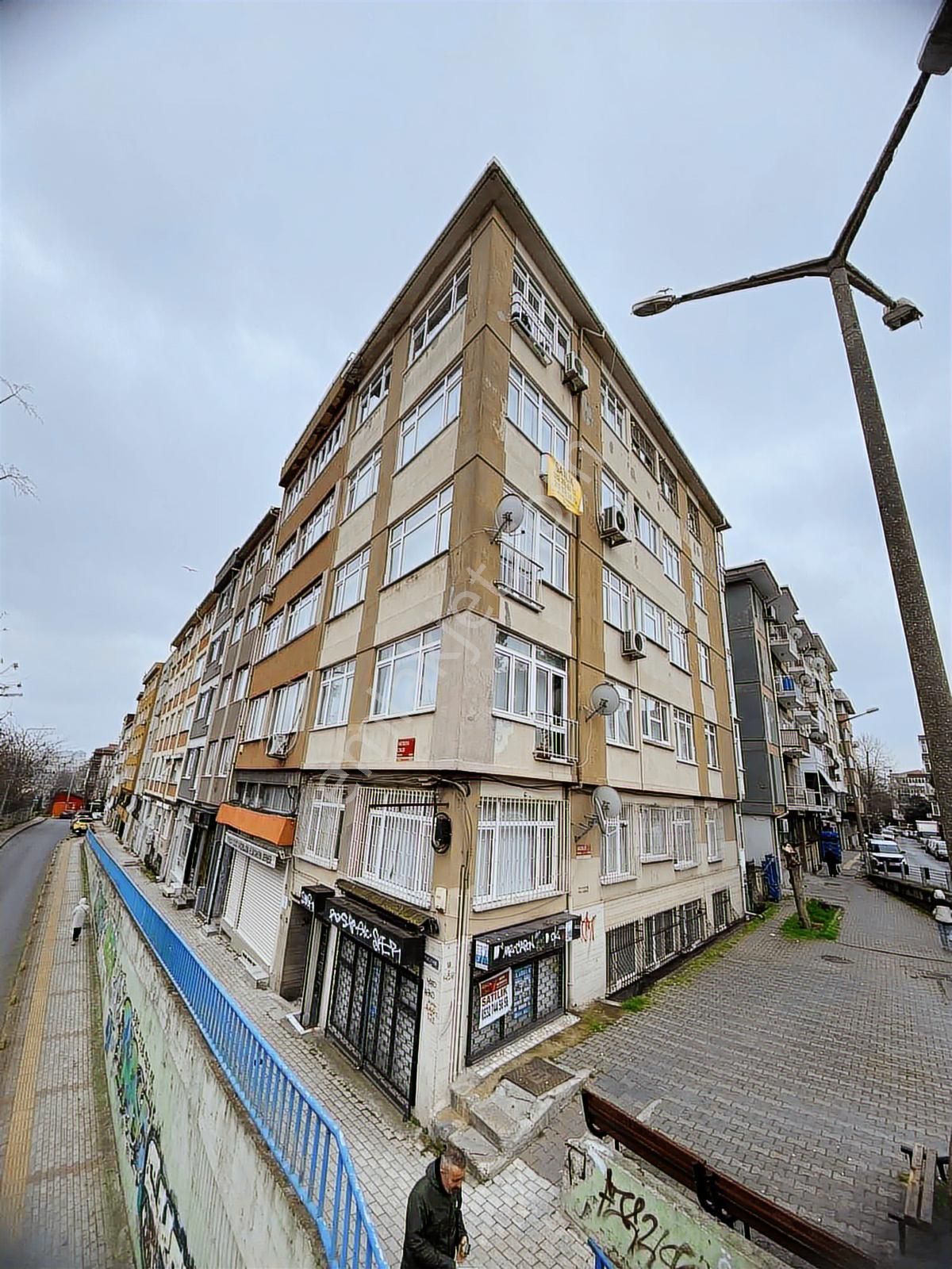 Ali Topal 3+1de Çevirme 2+1 110m Bakırköy Satılık Daire Ferah - Görsel 11