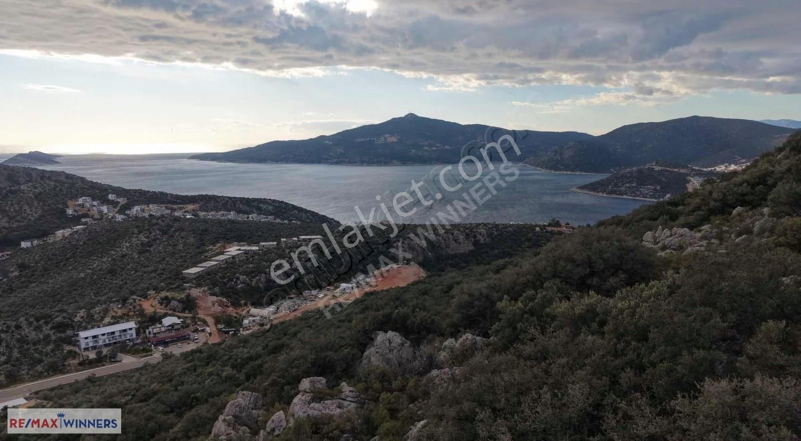 Kalkan'da Deniz Manzaralı Müstakıl Tapulu 1.836 M2 - Görsel 3