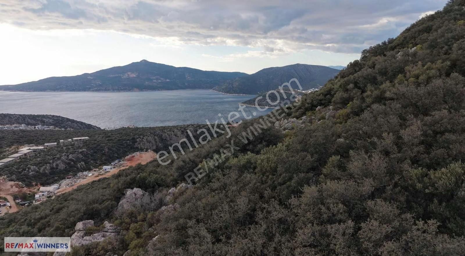 Kalkan'da Deniz Manzaralı Müstakıl Tapulu 1.836 M2 - Görsel 36