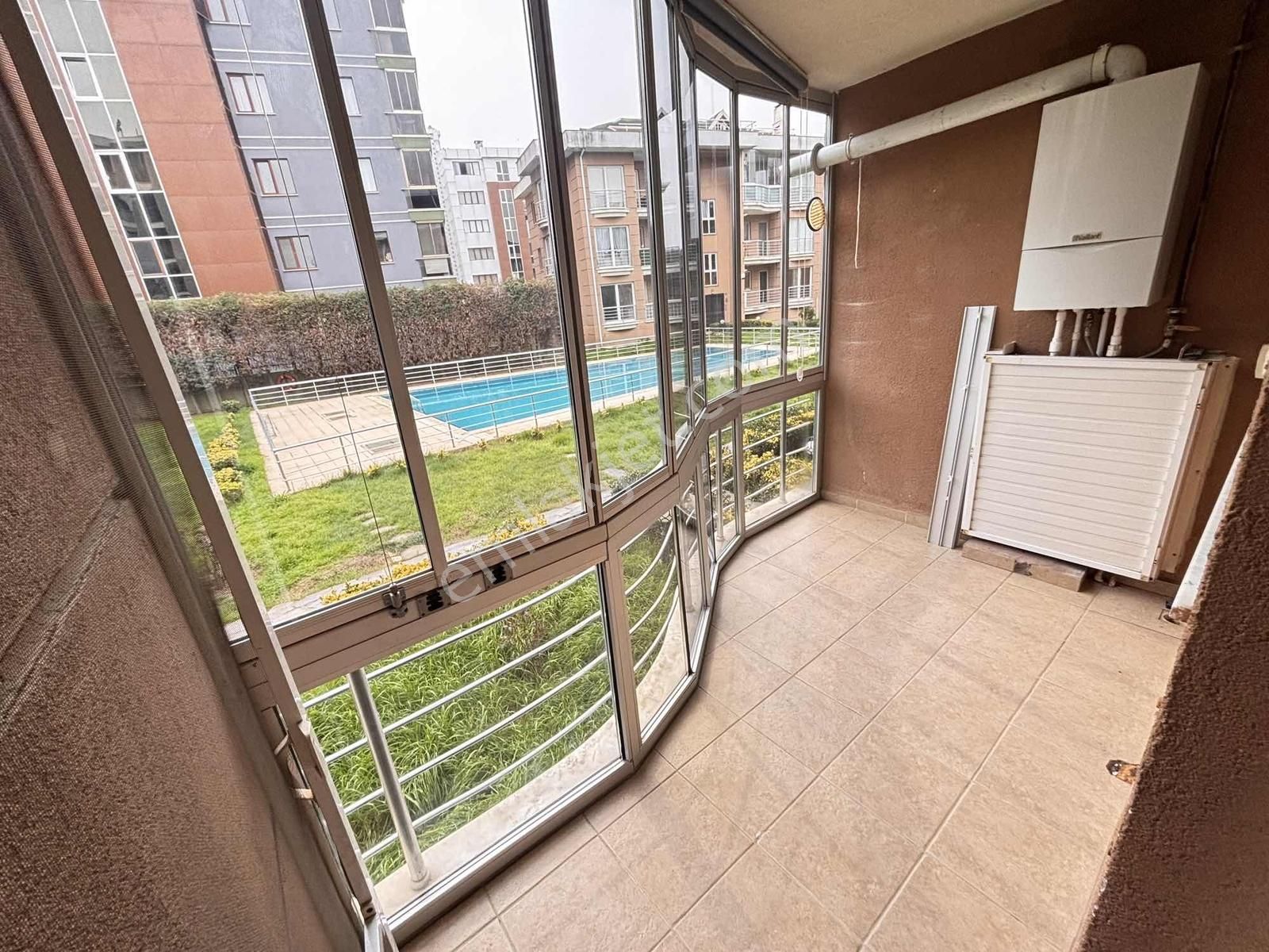 Tuzla Merkezde Havuzlu Site İçinde 4+1 Satılık Ters Dubleks - Görsel 14