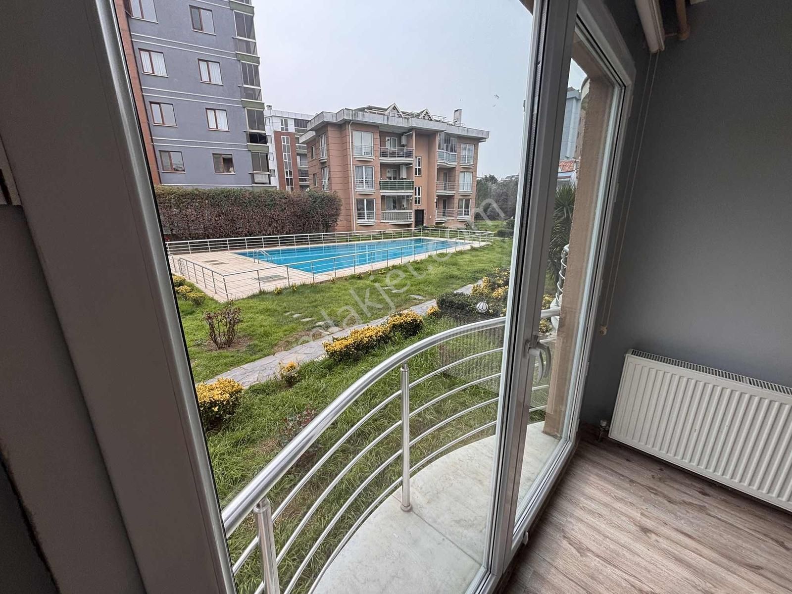 Tuzla Merkezde Havuzlu Site İçinde 4+1 Satılık Ters Dubleks - Görsel 3