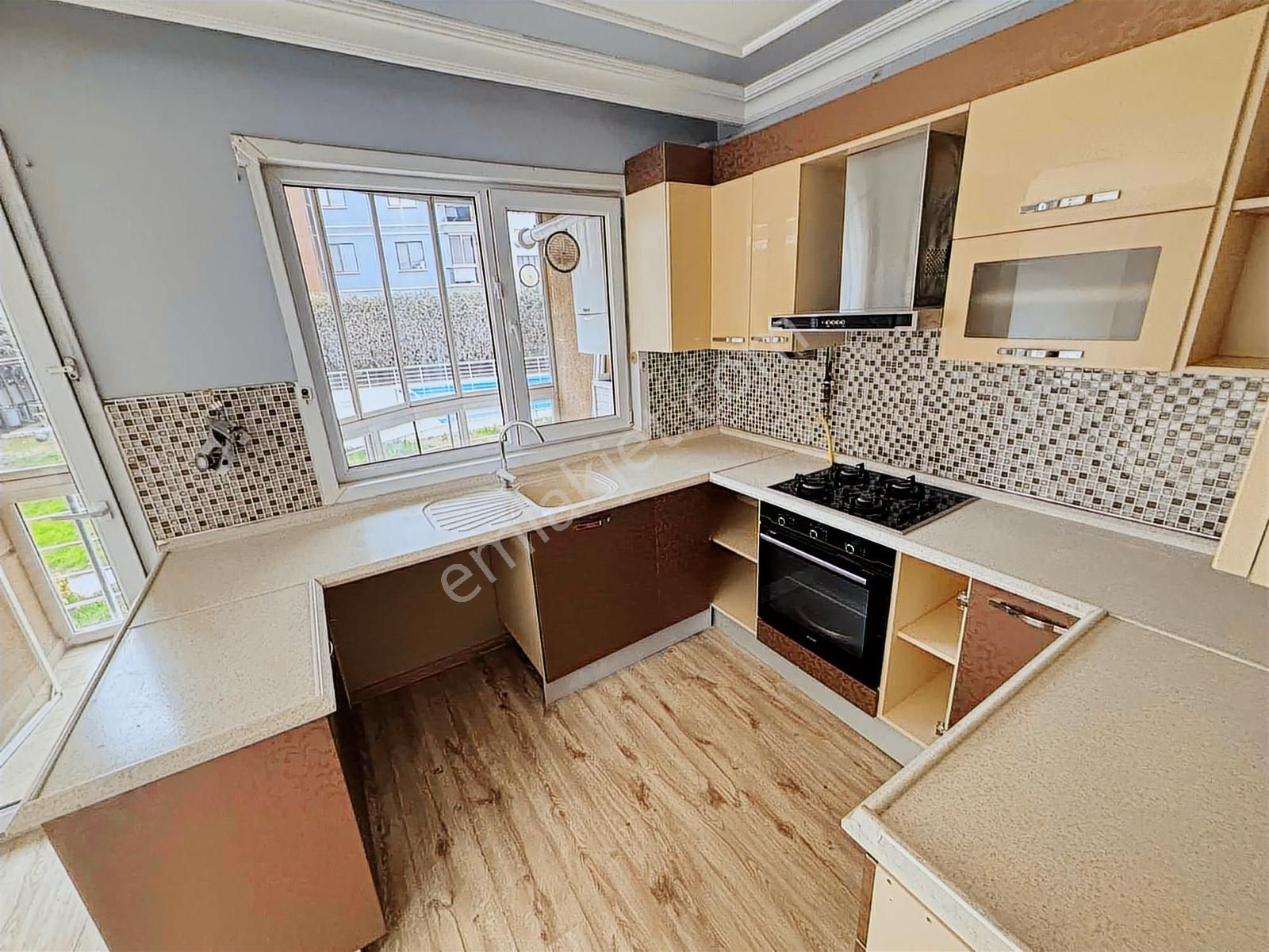 Tuzla Merkezde Havuzlu Site İçinde 4+1 Satılık Ters Dubleks - Görsel 13