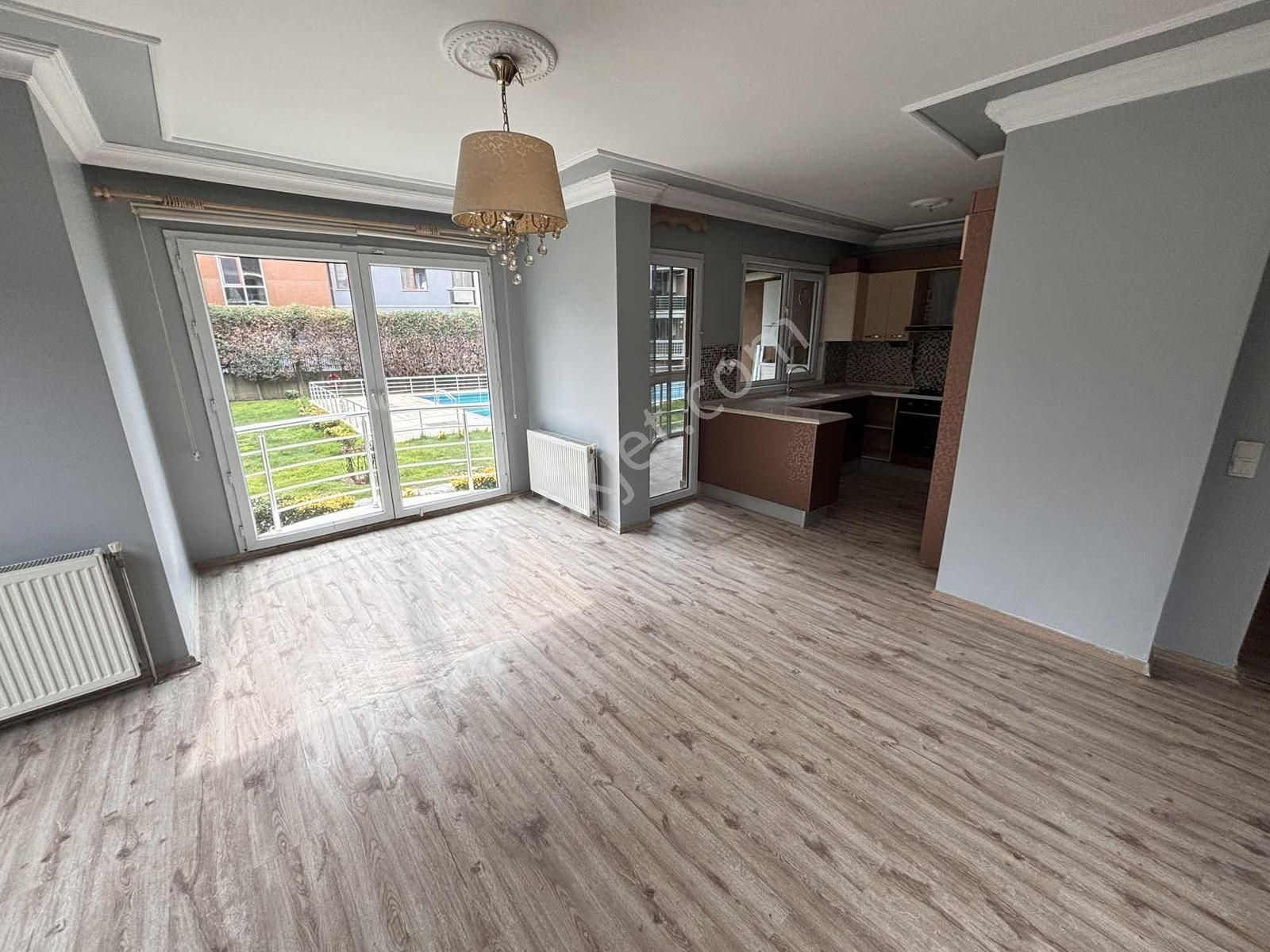 Tuzla Merkezde Havuzlu Site İçinde 4+1 Satılık Ters Dubleks - Görsel 12