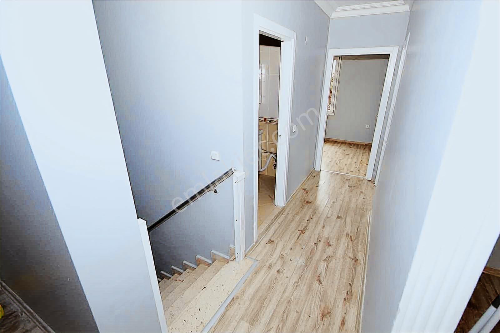 Tuzla Merkezde Havuzlu Site İçinde 4+1 Satılık Ters Dubleks - Görsel 27