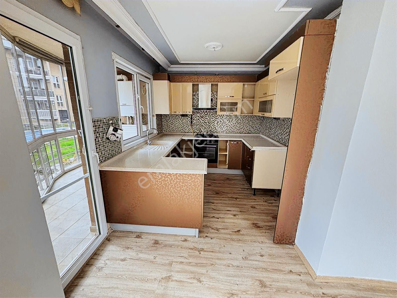 Tuzla Merkezde Havuzlu Site İçinde 4+1 Satılık Ters Dubleks - Görsel 8