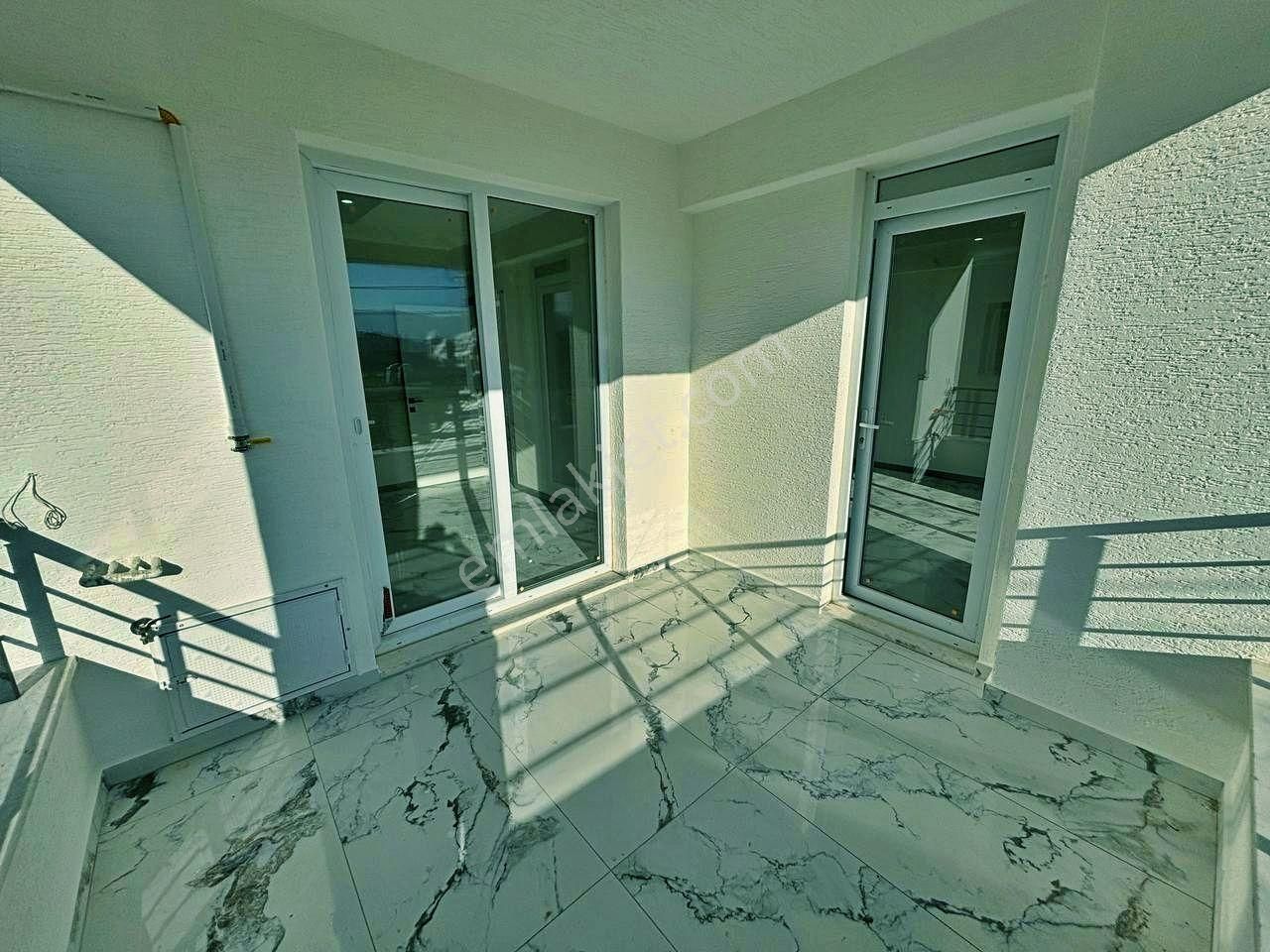 Uytundan Burhaniye Bademalanında Yerden Isıtmalı Arakat 2+1daire - Görsel 26