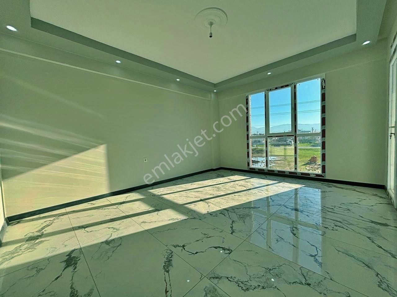 Uytundan Burhaniye Bademalanında Yerden Isıtmalı Arakat 2+1daire - Görsel 27