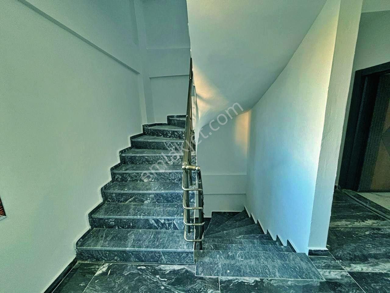 Uytundan Burhaniye Bademalanında Yerden Isıtmalı Arakat 2+1daire - Görsel 12