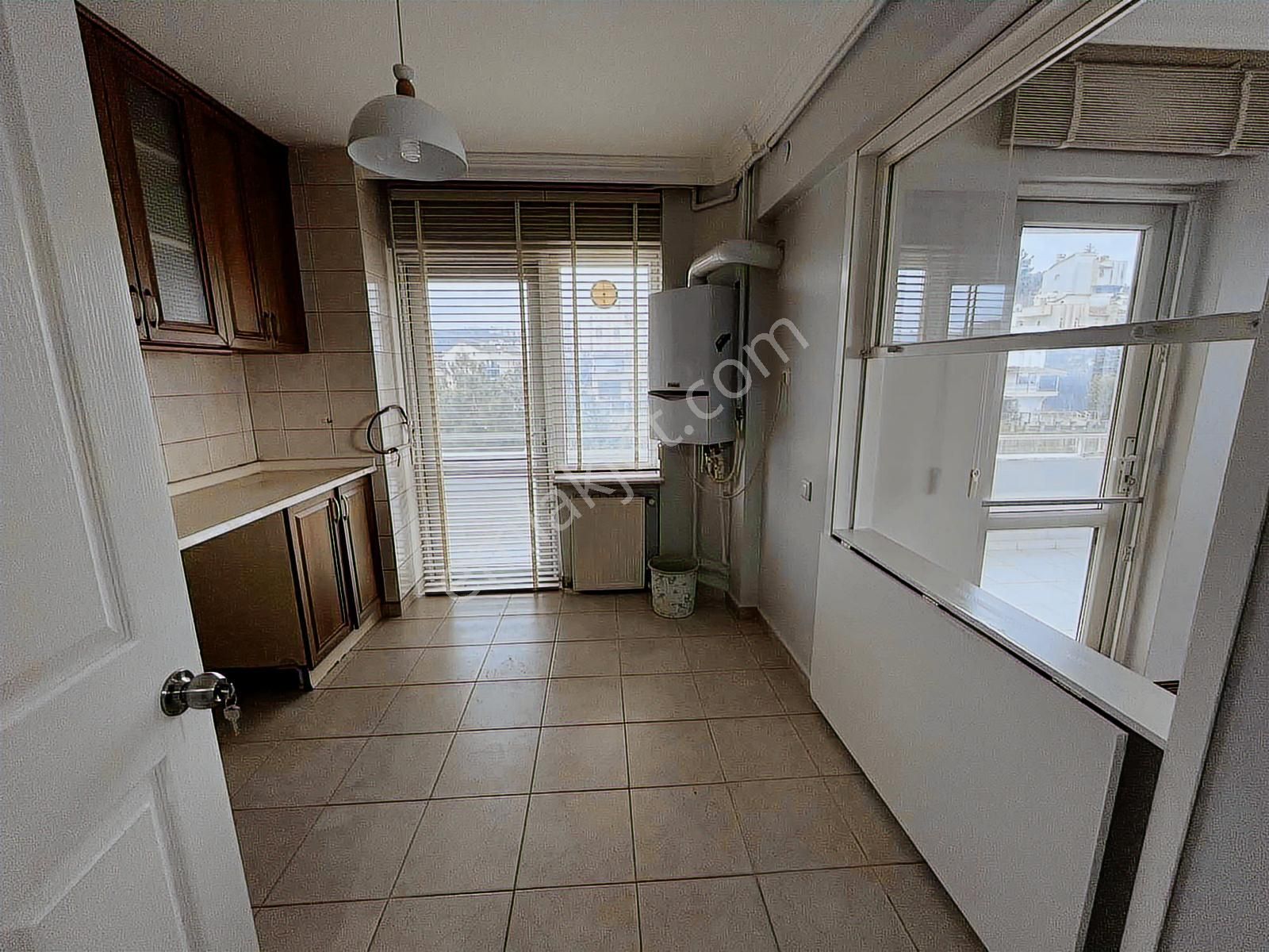 Bursa Mudanya Da Full Deniz Manzaralı Lüks 3+1 Kiralık Daire - Görsel 15