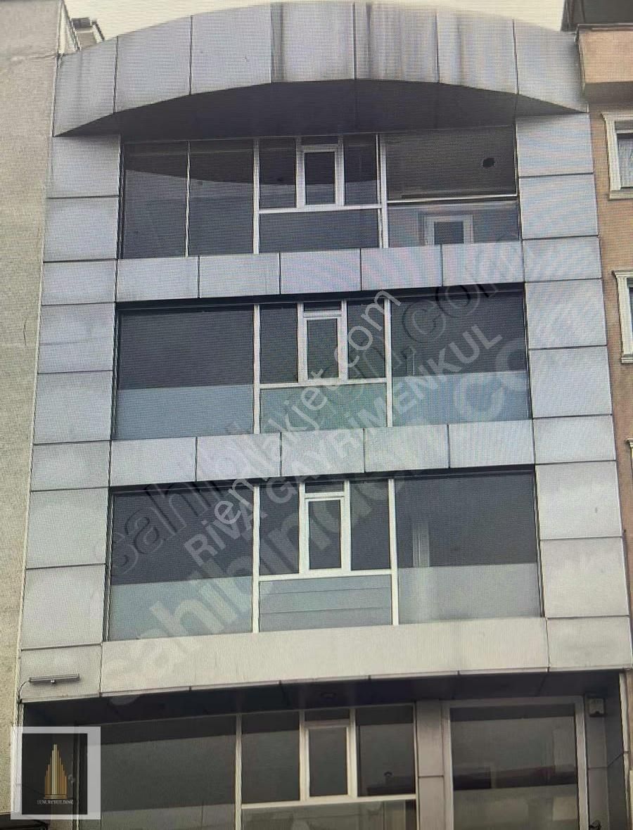 Riva Gymdn Yeni Mah. Galeri Katlı Dükkan 240 M2