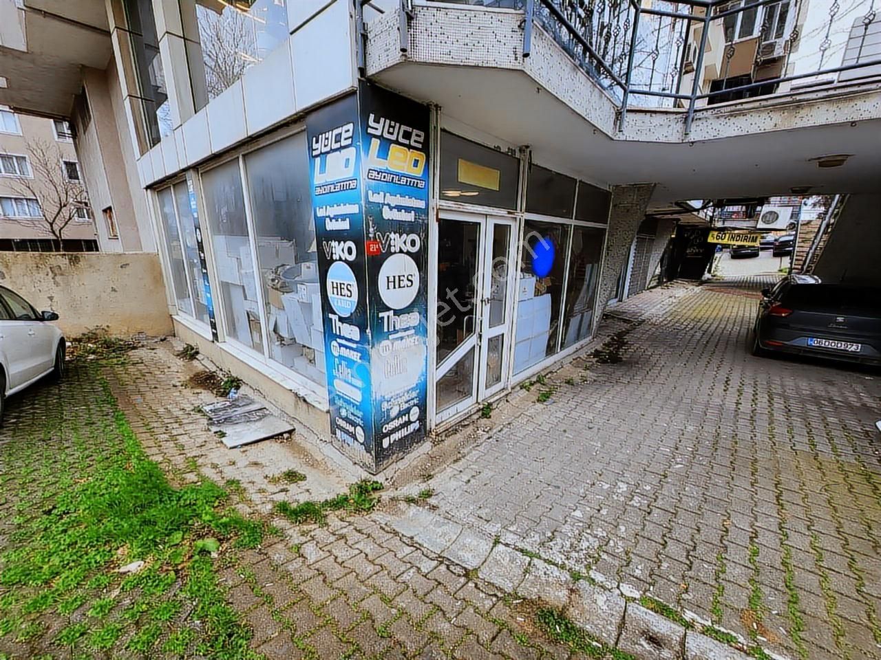 Libadiye Caddesi Üzerinde Satılık Dükkan - Görsel 2