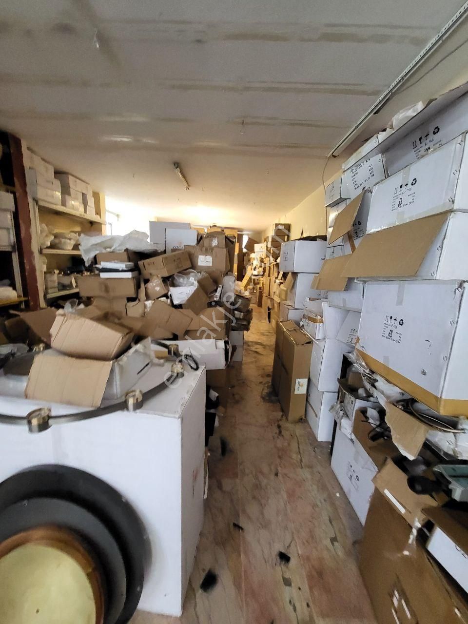 Libadiye Caddesi Üzerinde Satılık Dükkan - Görsel 4