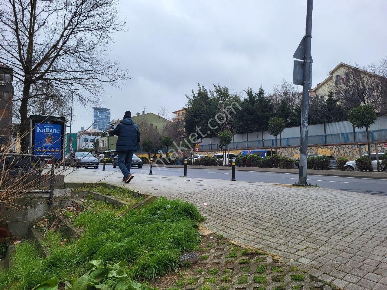 Libadiye Caddesi Üzerinde Satılık Dükkan - Görsel 7