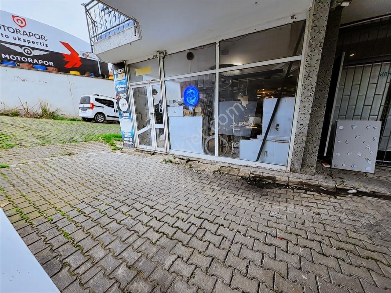 Libadiye Caddesi Üzerinde Satılık Dükkan - Görsel 5