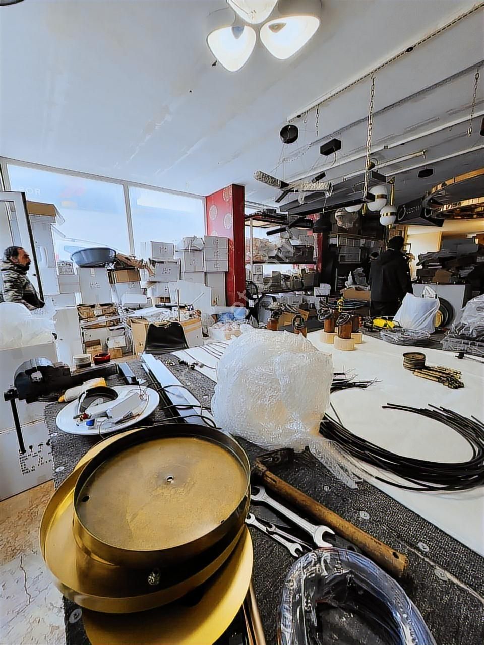 Libadiye Caddesi Üzerinde Satılık Dükkan - Görsel 13