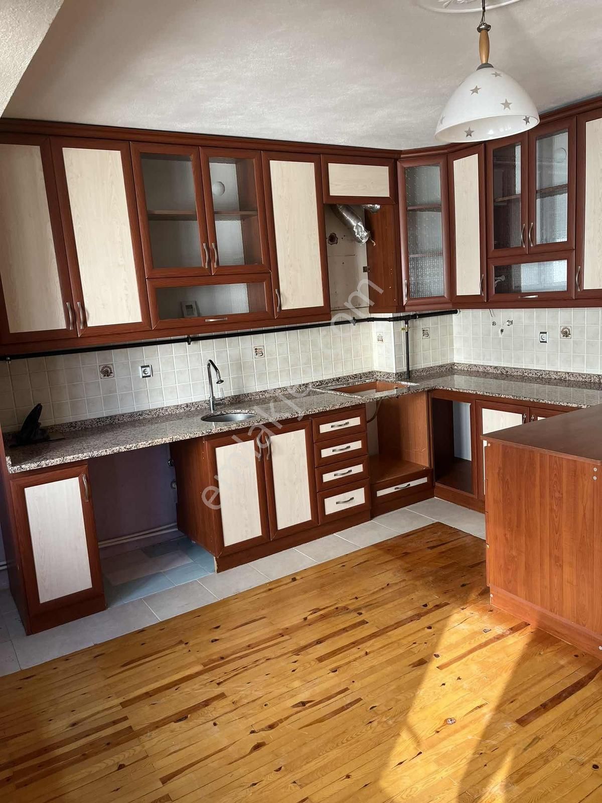 Kocabıyık Gayrimenkul'den Yenişafak 3+1 Kiralık 190m2 Daire - Görsel 14