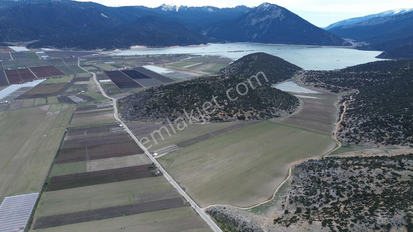 Vip Gayrimenkul'den Karamık Mah. Ana Yol Cepheli 85.950m² Tarla - Görsel 6