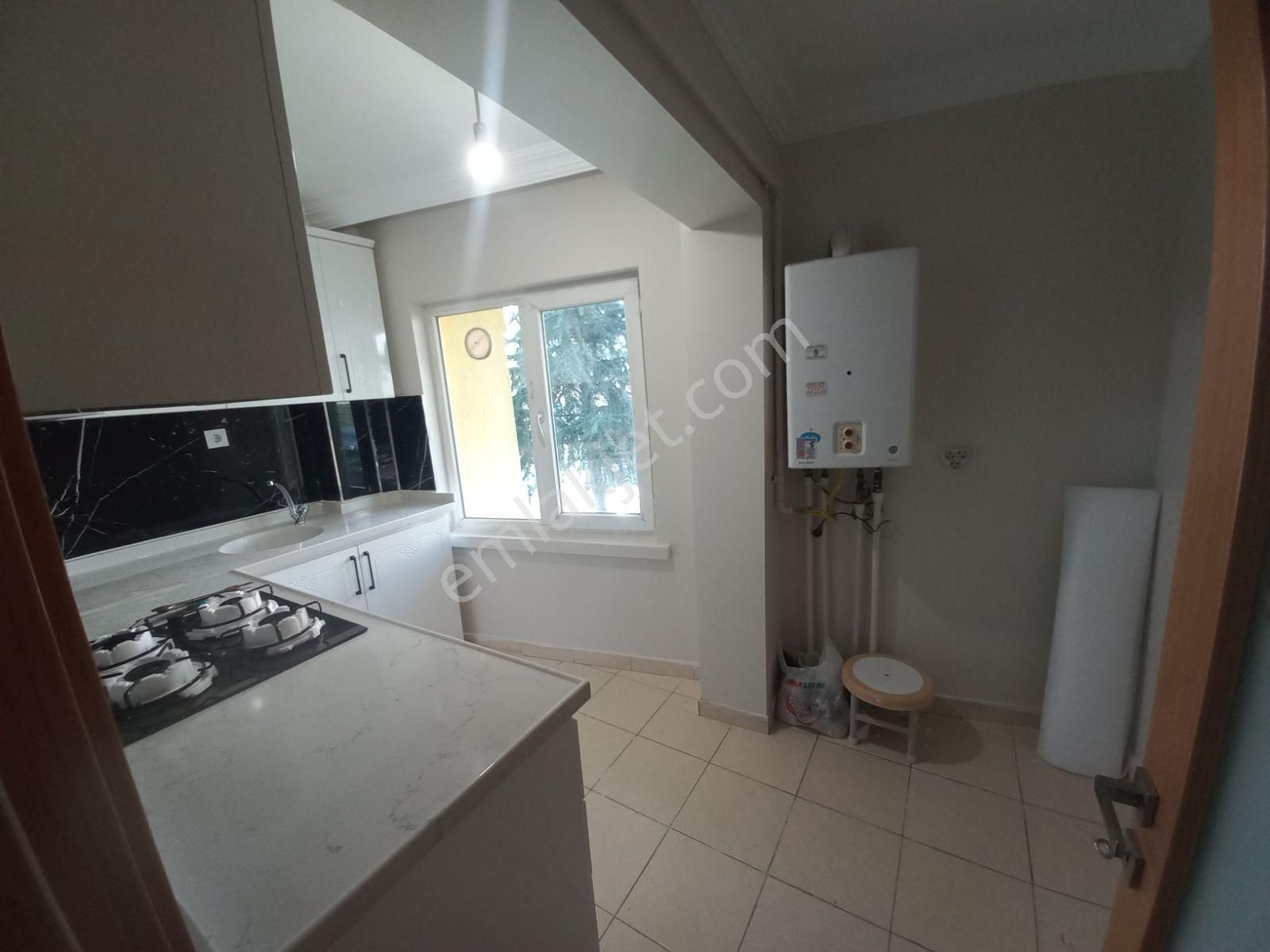 Kanaat'ten Perçem Sok.katta 3+1 Yapılı Daire - Görsel 7