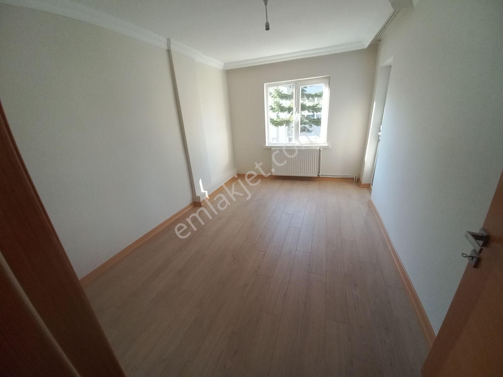 Kanaat'ten Perçem Sok.katta 3+1 Yapılı Daire - Görsel 8