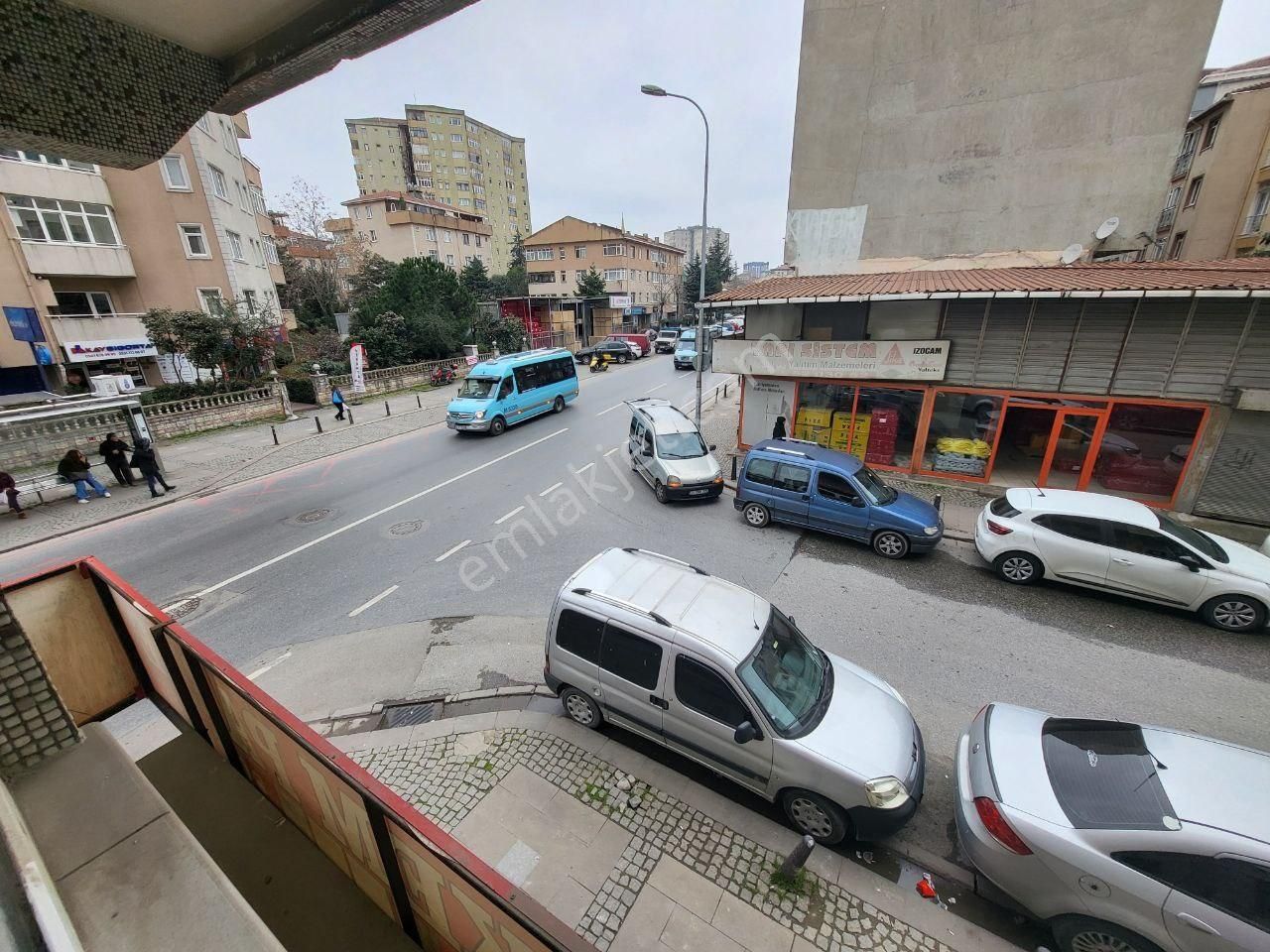 Ümraniye Merkezde Her İşe Uygun Ofis - Görsel 11