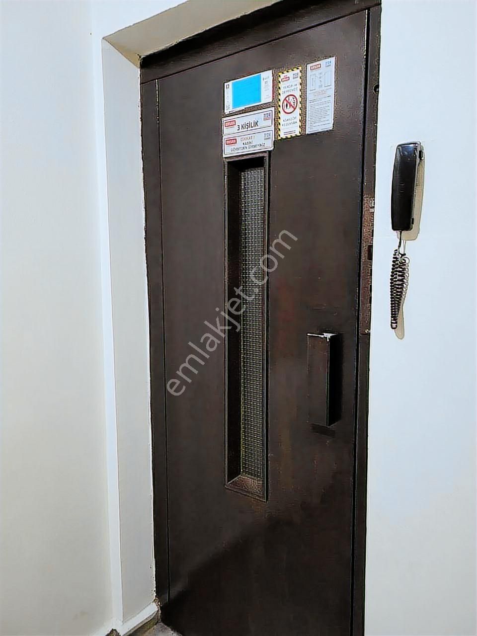 Ümraniye Merkezde Her İşe Uygun Ofis - Görsel 9