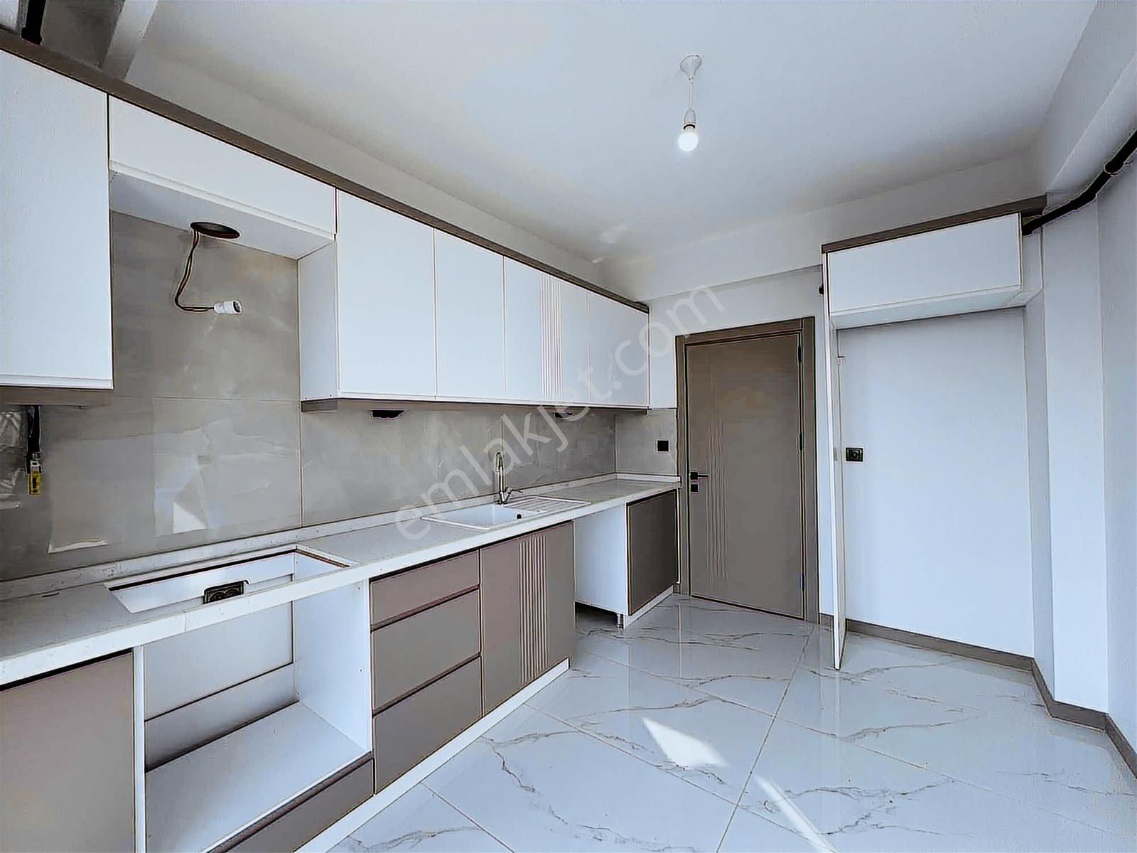 Akram'dan - 3 Milyon Kredili - Yüksek Tavan - 4+1 Lüks Dublex - Görsel 3