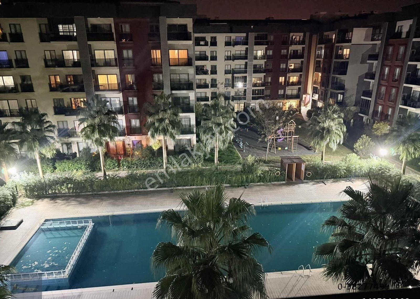 Esen 11'de 1+1 Eşyalı Ara Kat Havuz Cephe Kiralık Daire