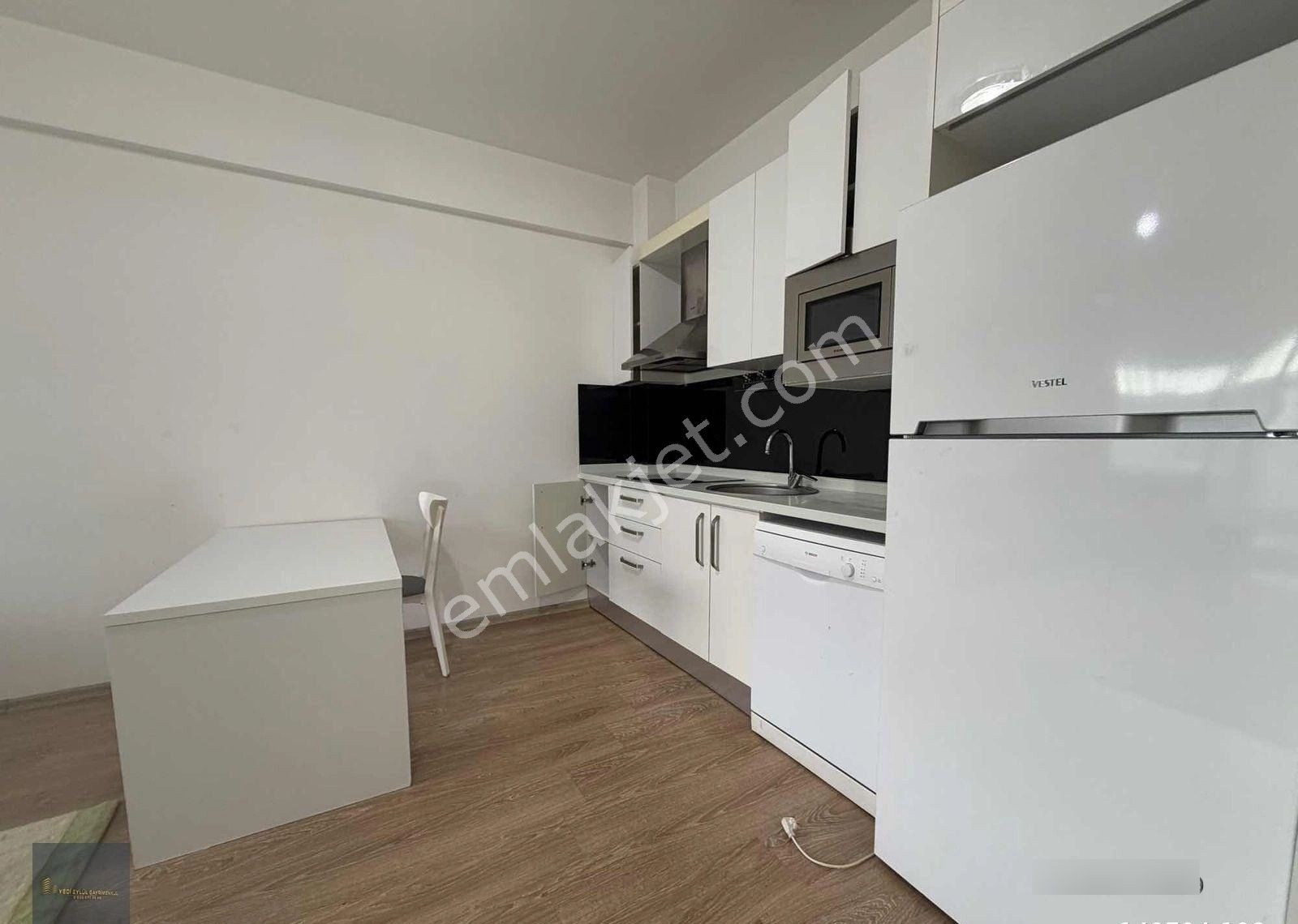 Esen 11'de 1+1 Eşyalı Ara Kat Havuz Cephe Kiralık Daire - Görsel 5