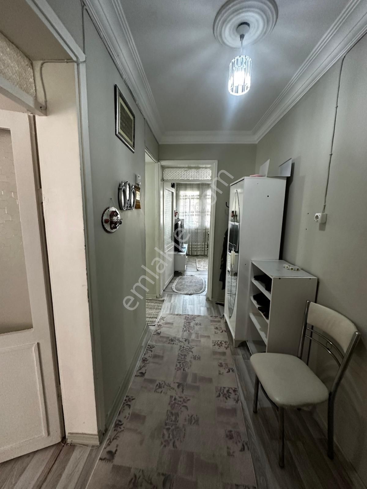Buca Fırat Mah.de 2+1 Arakat Doğalgazlı Çift Balkonlu Geniş Daire - Görsel 8