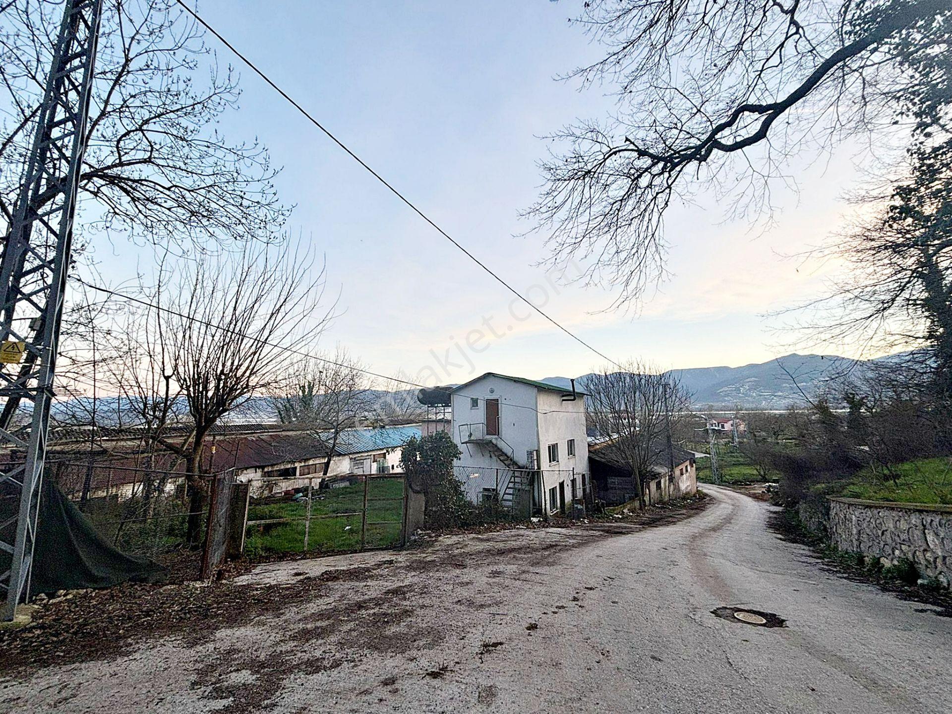 Kartepe Eşmede Göl Manzaralı 800 M2 Kapalı Alanlı Satılık Arazi - Görsel 7
