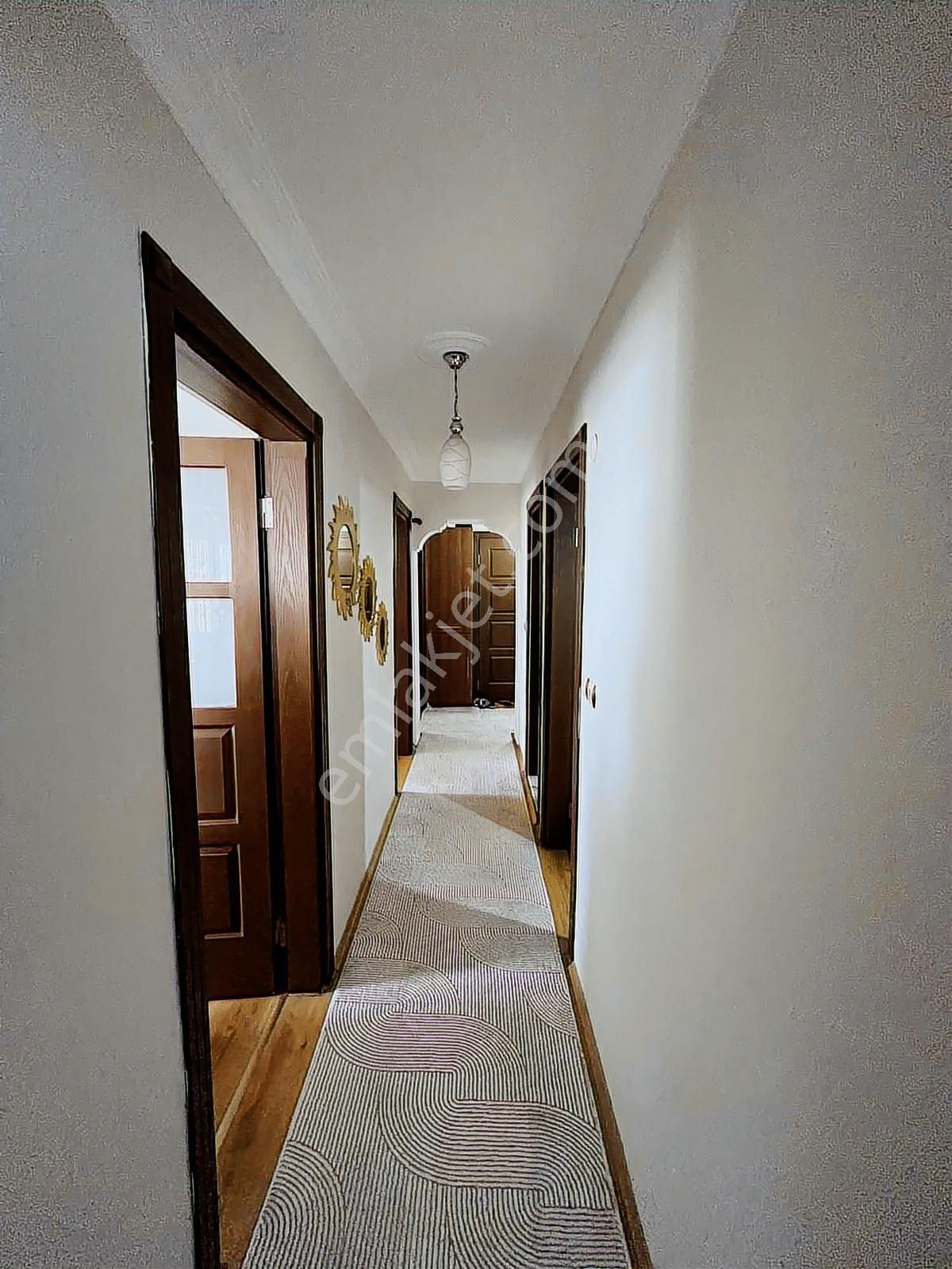 Mega Emlaktan Satılık 3+1 Ara Kat Daire - Görsel 7