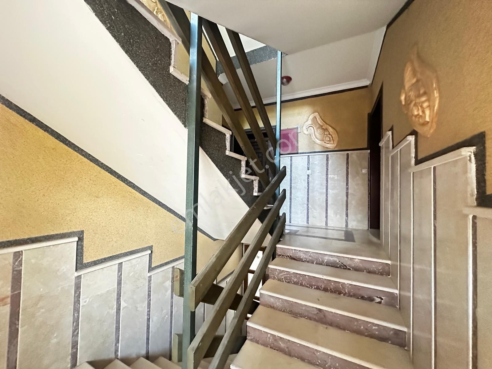 Kadınlar Denizine 150 Mt Mesafede Manzaralı 2+1 - Görsel 13