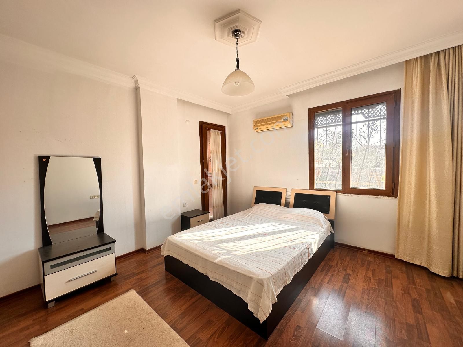 Kadınlar Denizine 150 Mt Mesafede Manzaralı 2+1 - Görsel 7