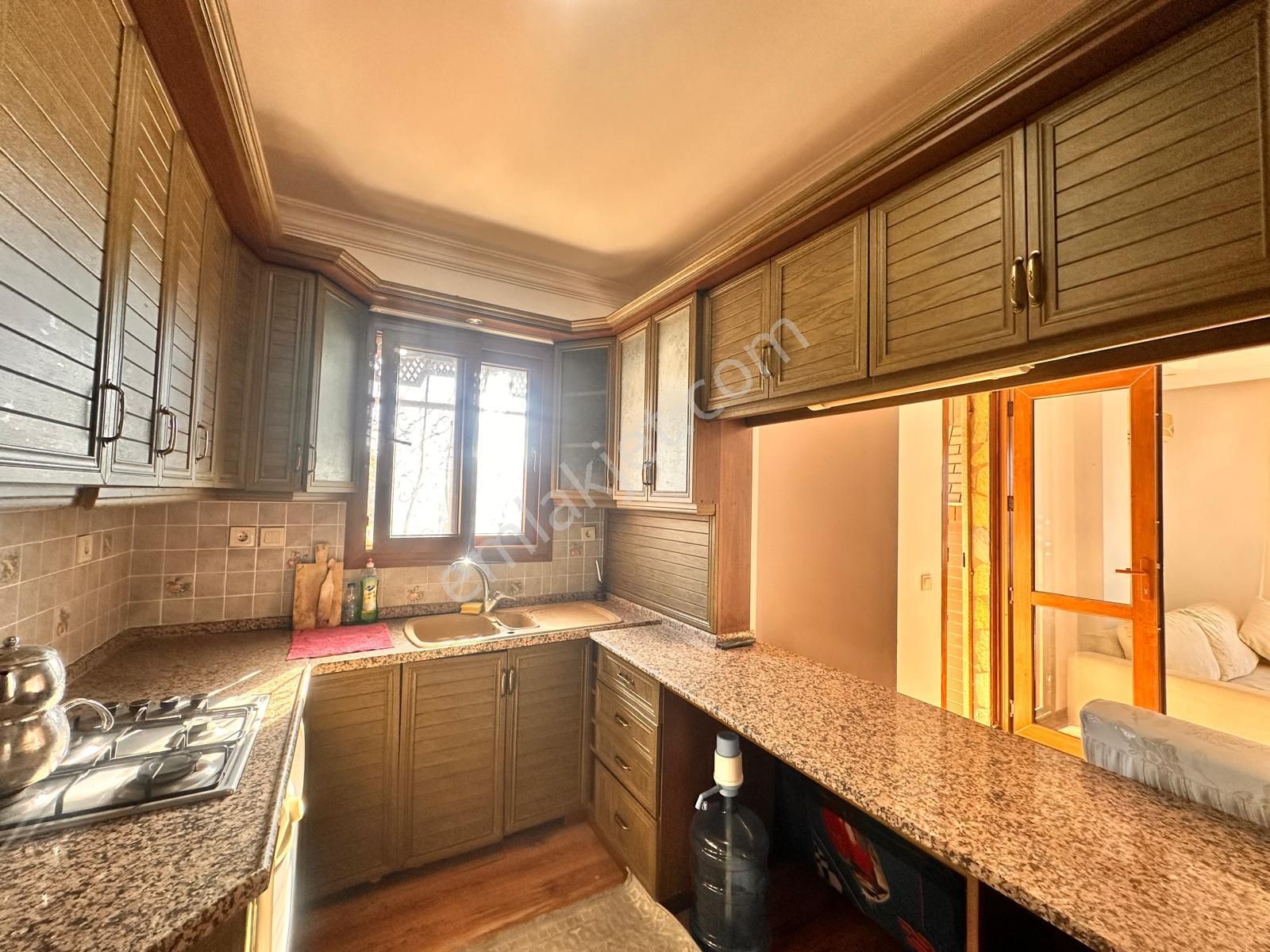 Kadınlar Denizine 150 Mt Mesafede Manzaralı 2+1 - Görsel 16