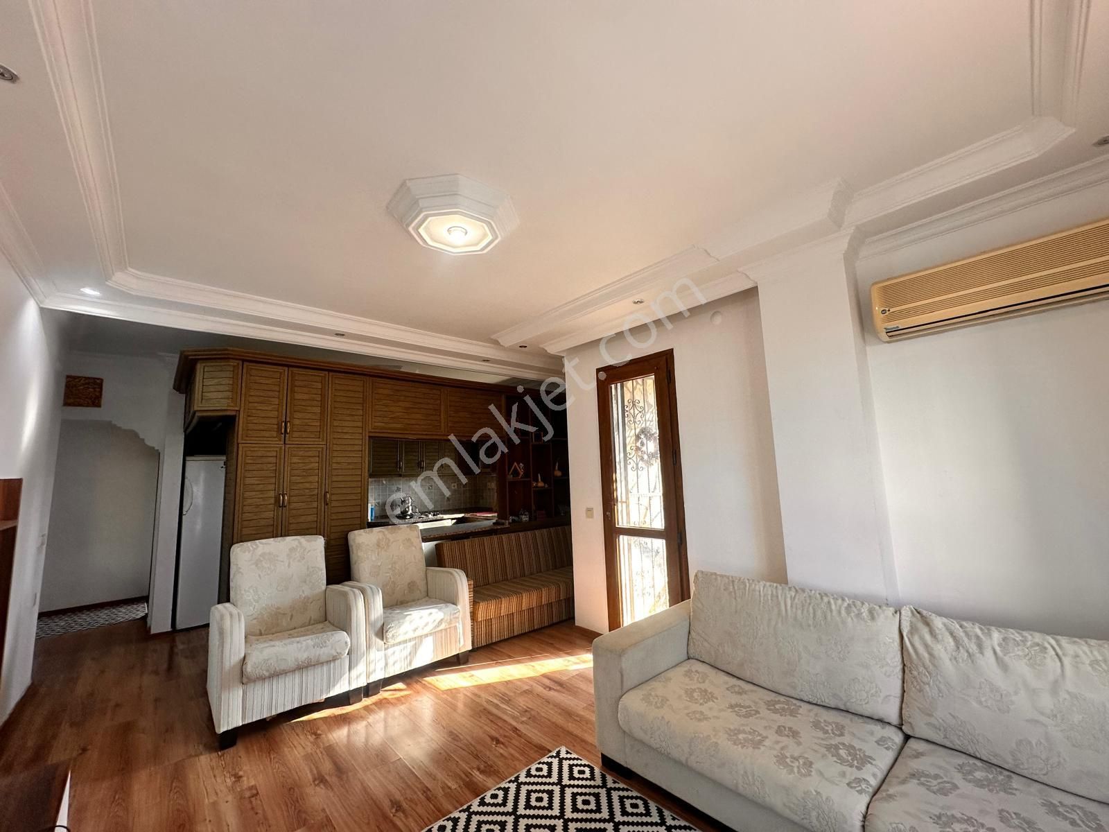 Kadınlar Denizine 150 Mt Mesafede Manzaralı 2+1 - Görsel 8