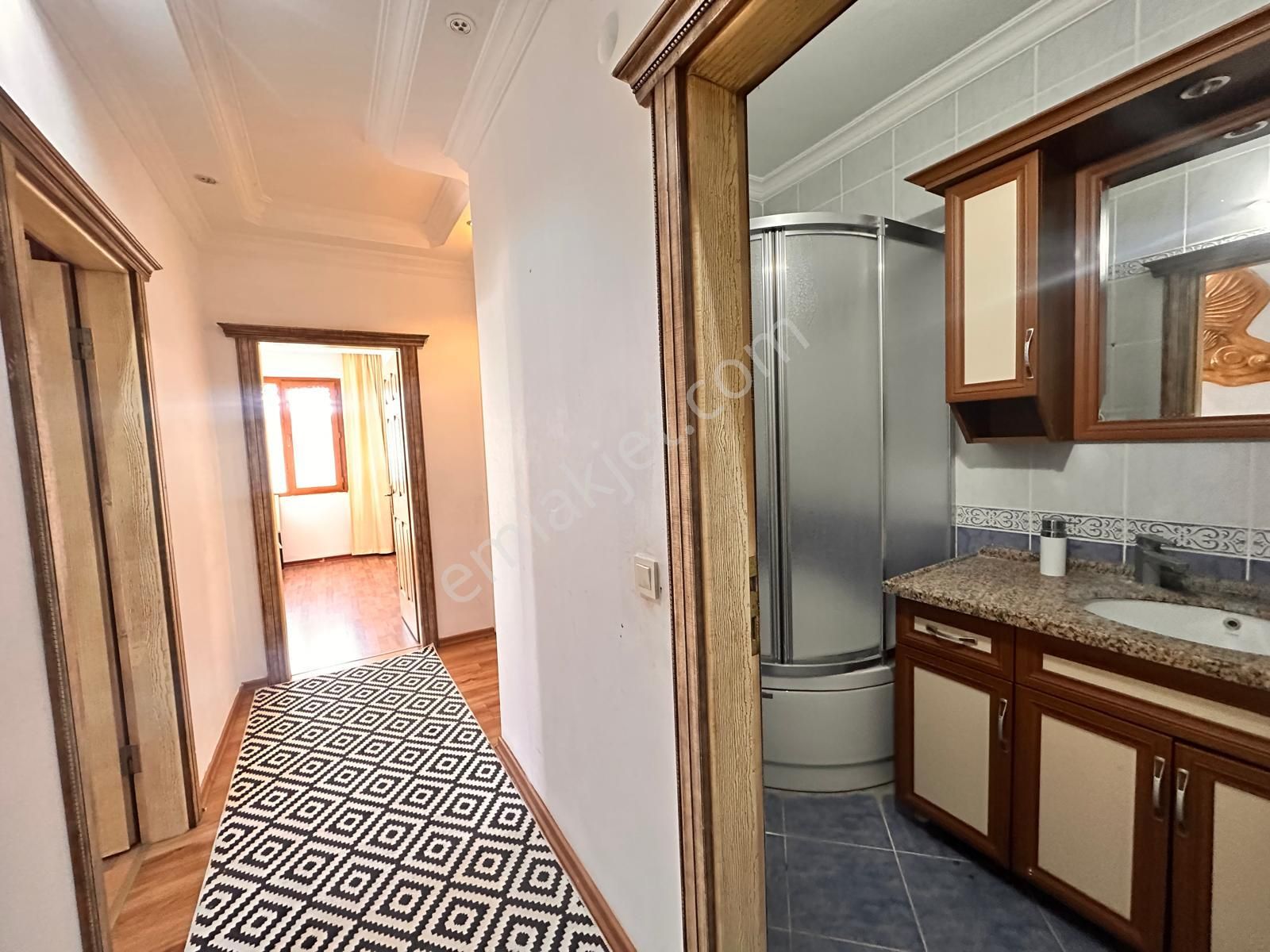 Kadınlar Denizine 150 Mt Mesafede Manzaralı 2+1 - Görsel 24