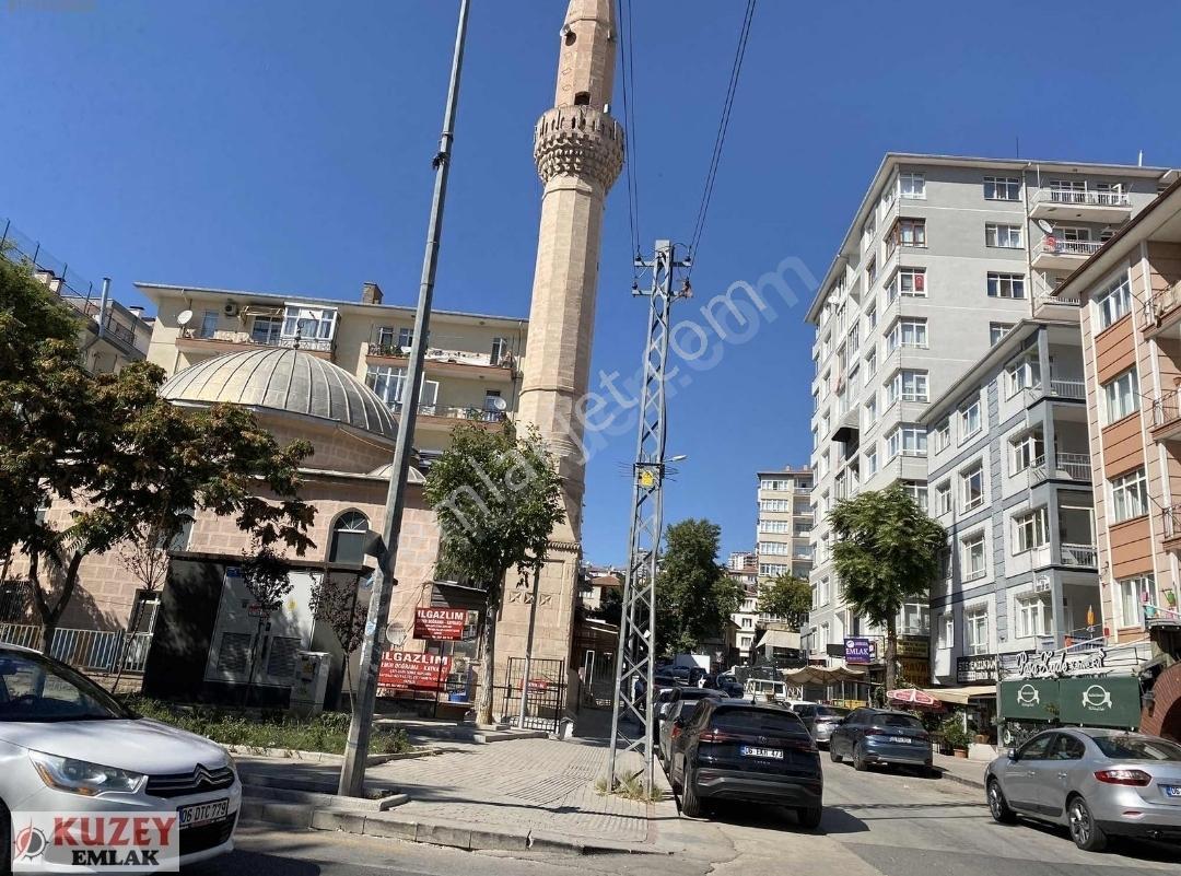 Kuzey Emlak'tan Metroya Yakın 3+1 Ara Kat Asansörlü & Otoparklı - Görsel 21
