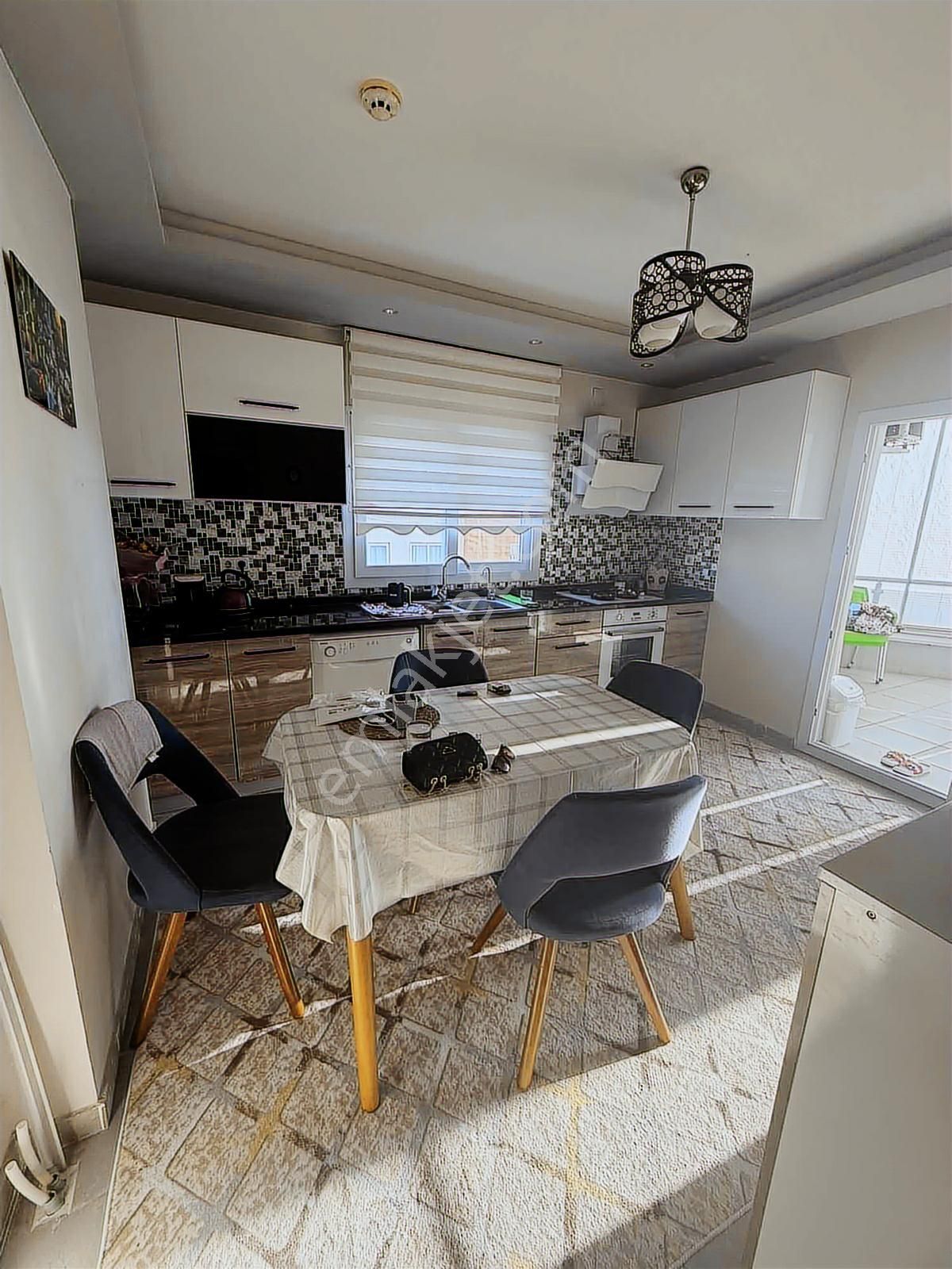 Erdemli Hastane Cadde Satılık Lüks 3+1 Kredi İmkanlı B Mutfak - Görsel 6