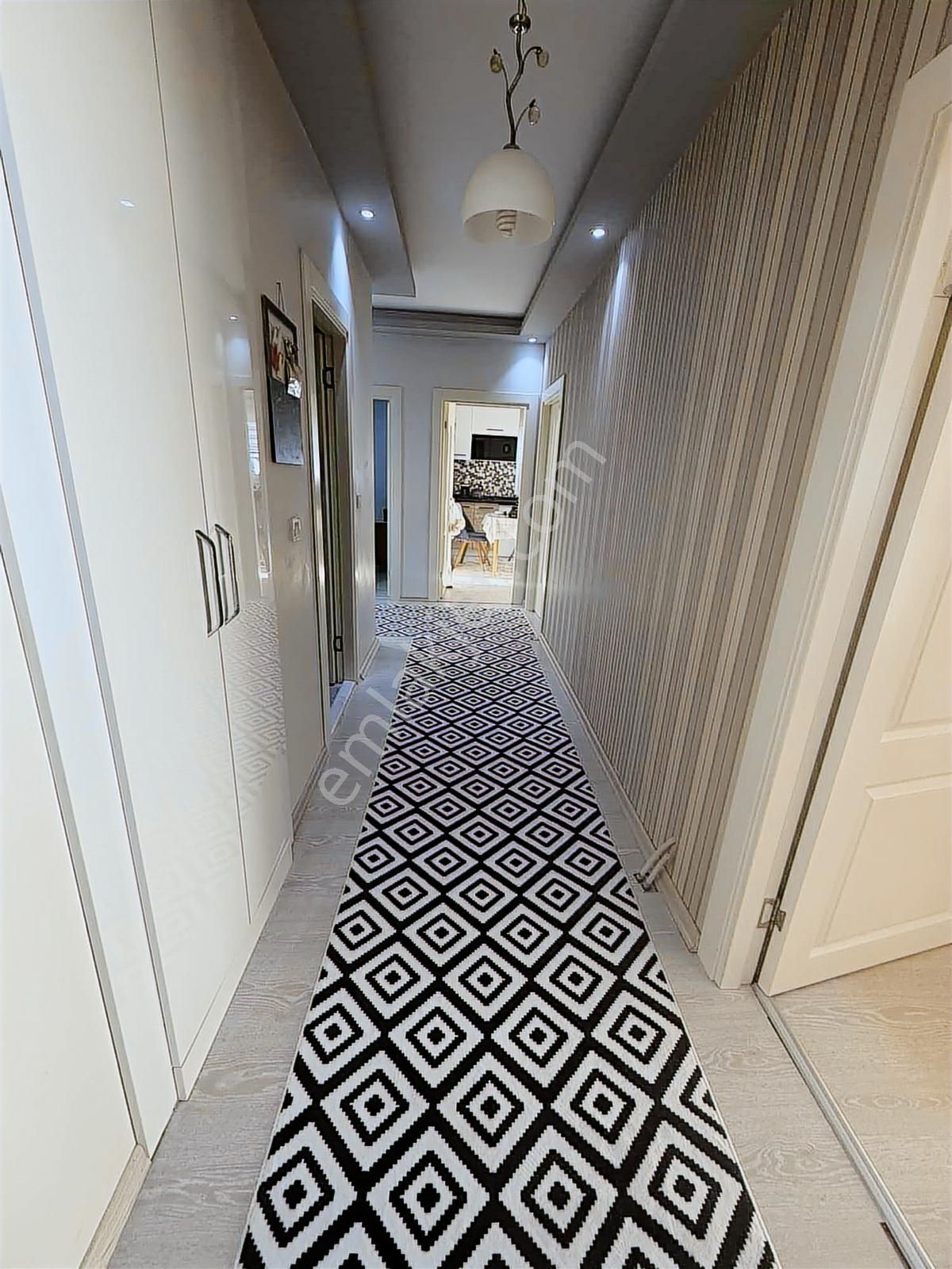 Erdemli Hastane Cadde Satılık Lüks 3+1 Kredi İmkanlı B Mutfak - Görsel 3