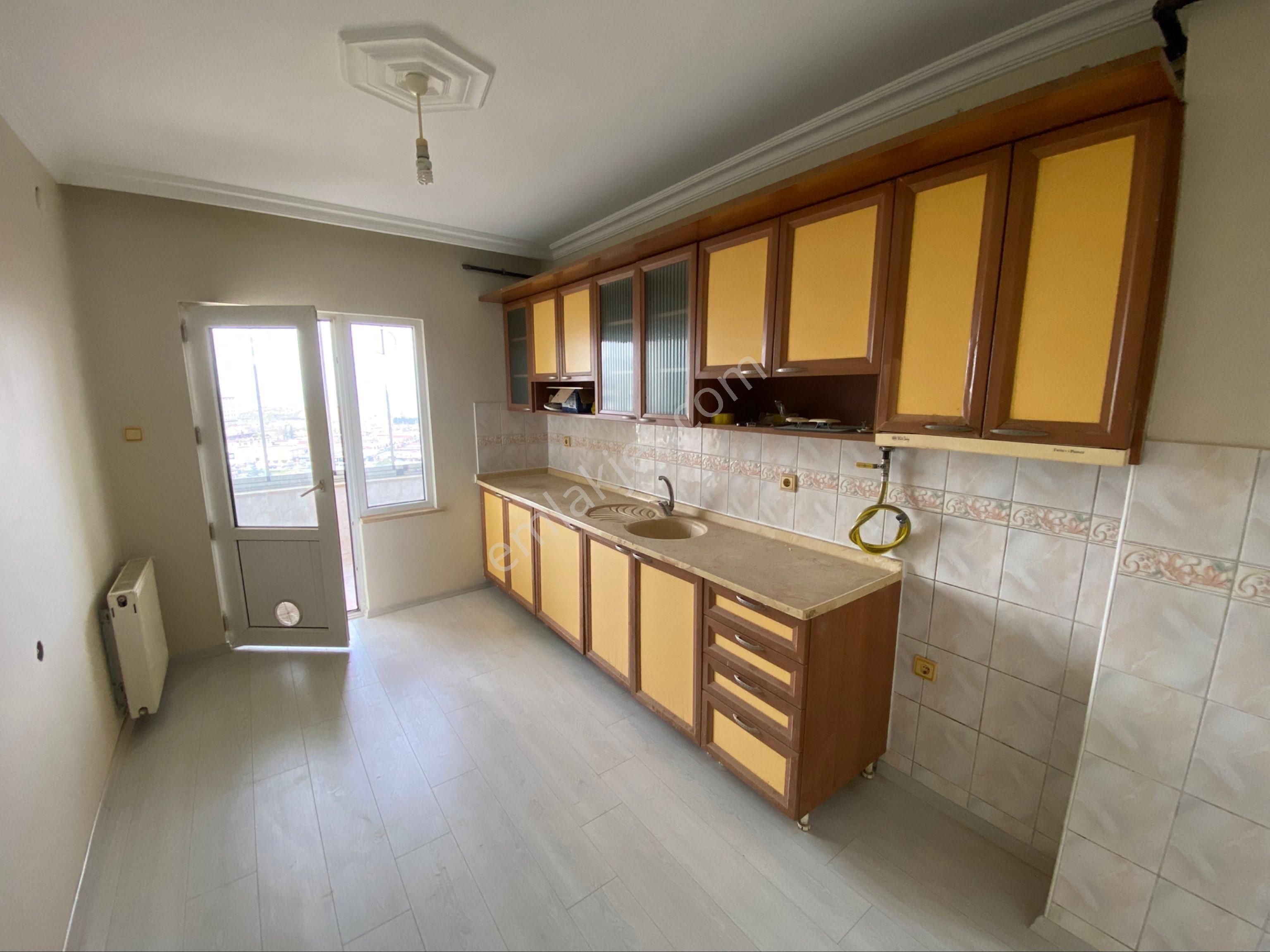 Merkez Kalkınma Mahallesi 3+1 Kiralık Ferah Edaire - Görsel 8