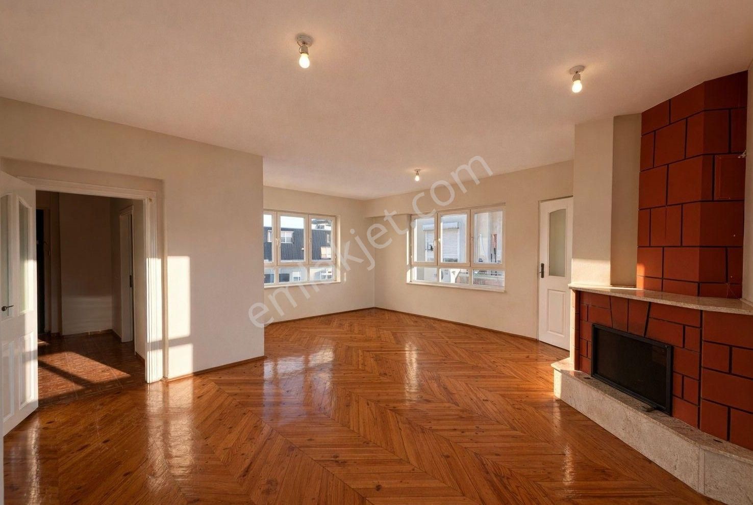 Alanya Güllerpınarı Mah.denize 100 Mt.satılık 3+1 Daire - Görsel 3