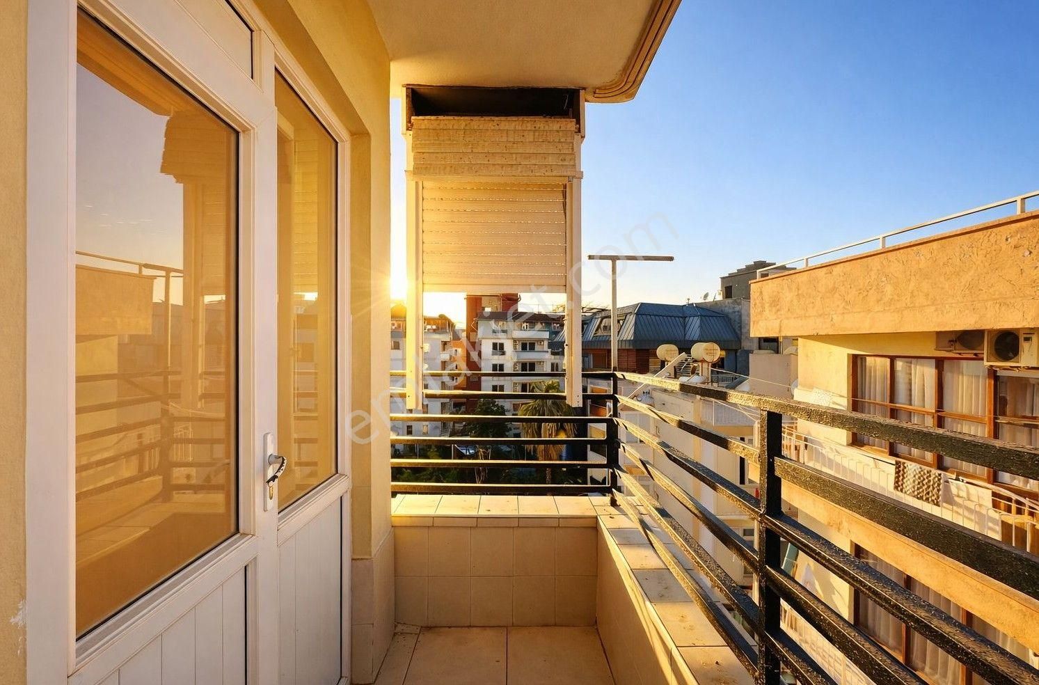 Alanya Güllerpınarı Mah.denize 100 Mt.satılık 3+1 Daire - Görsel 14