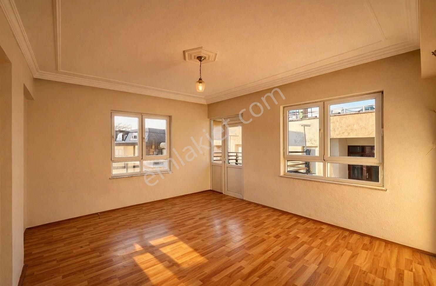 Alanya Güllerpınarı Mah.denize 100 Mt.satılık 3+1 Daire - Görsel 4