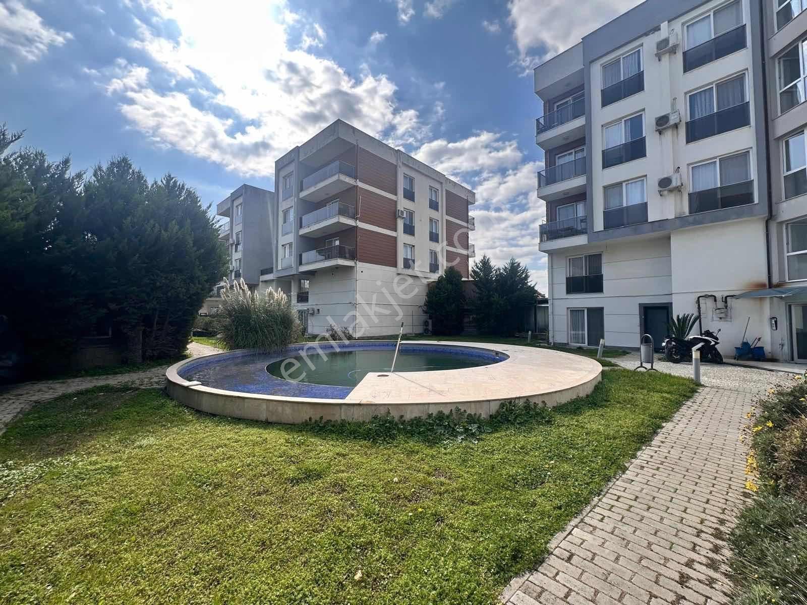 Üniversite Yakını Site İçinde Kiralık Eşyalı 1+0 Daire