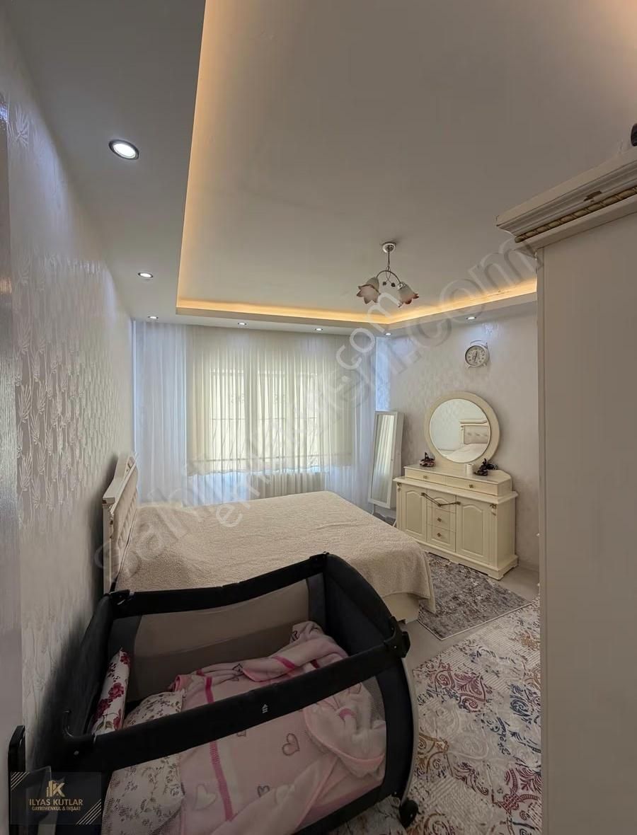 İstiklal Mhl Ana Cadde Üzeri 3+1 165 M2 Satılık Daire - Görsel 4