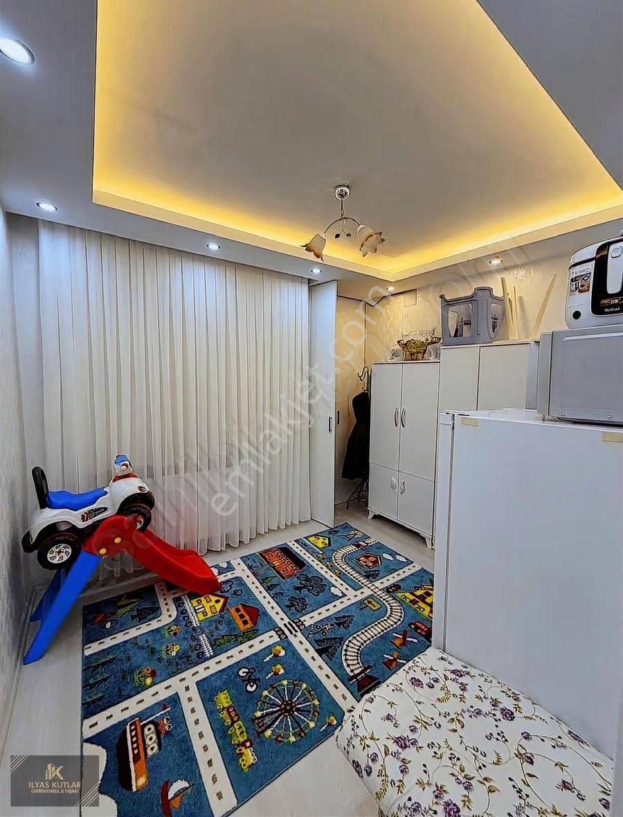 İstiklal Mhl Ana Cadde Üzeri 3+1 165 M2 Satılık Daire - Görsel 3