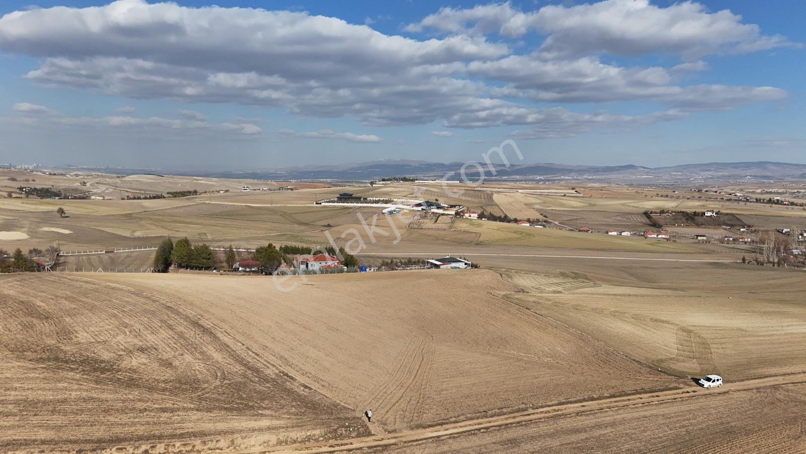 Gölbaşı Velihimmetli Köy Yanı 13.538m2 Tek Tapu Tarla Krdnz Emlk - Görsel 3
